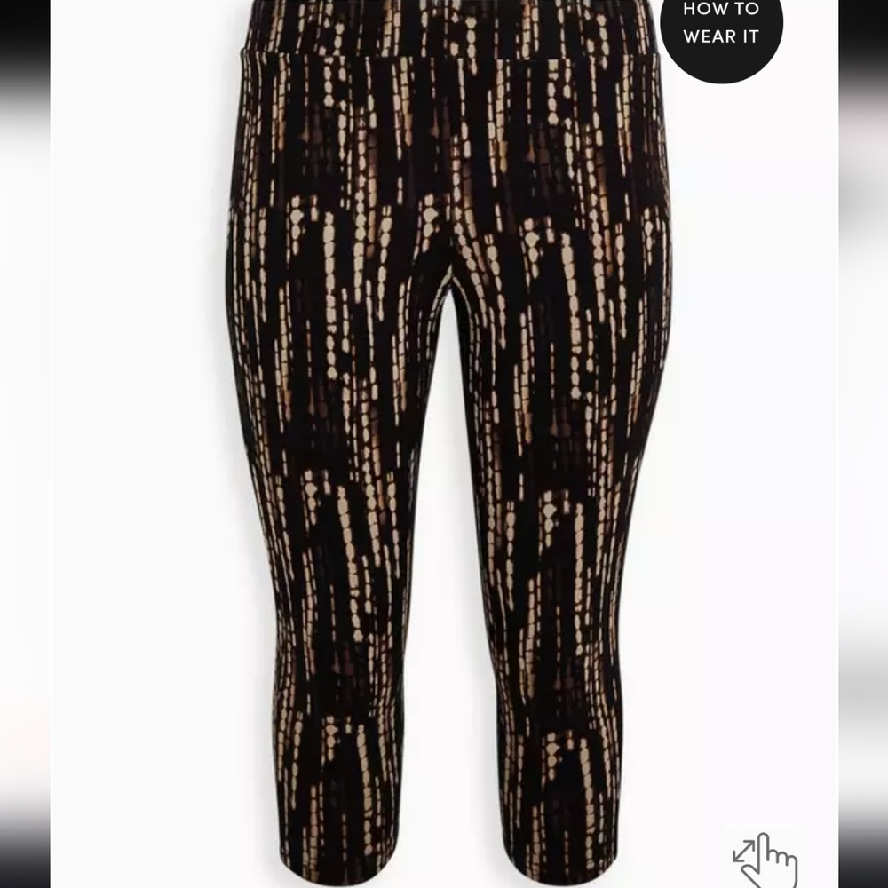 Torrid Capri Leggings